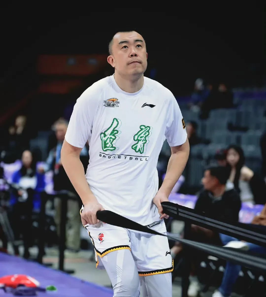 辽宁男篮主力队员简历